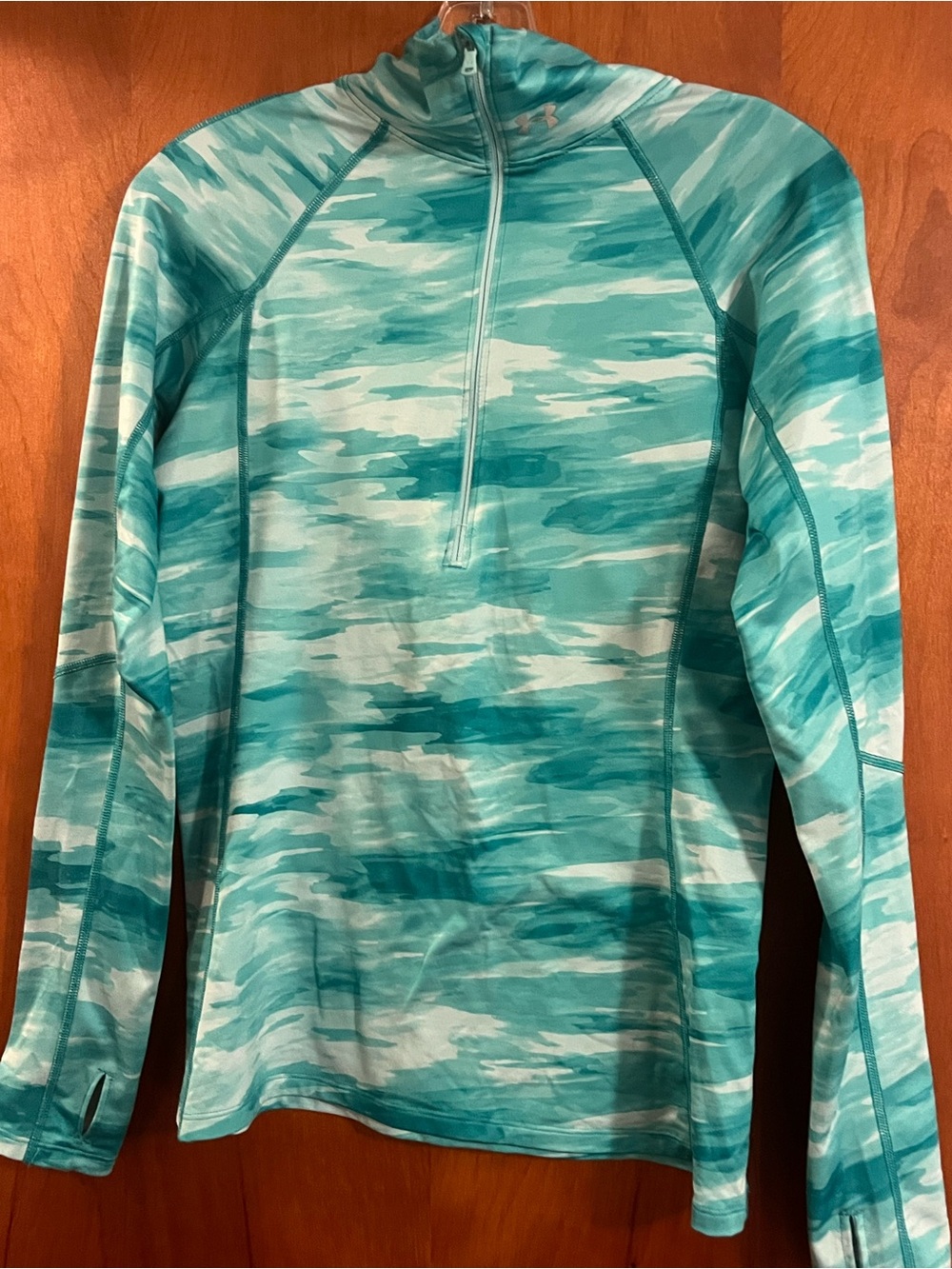 Under Armour Women's Aqua Teal Camo Print half zip sweatshirt-Small